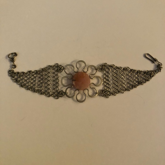 Chainmail Flower Bracelet with Pink Stone Groovy - Picture 6 of 12
